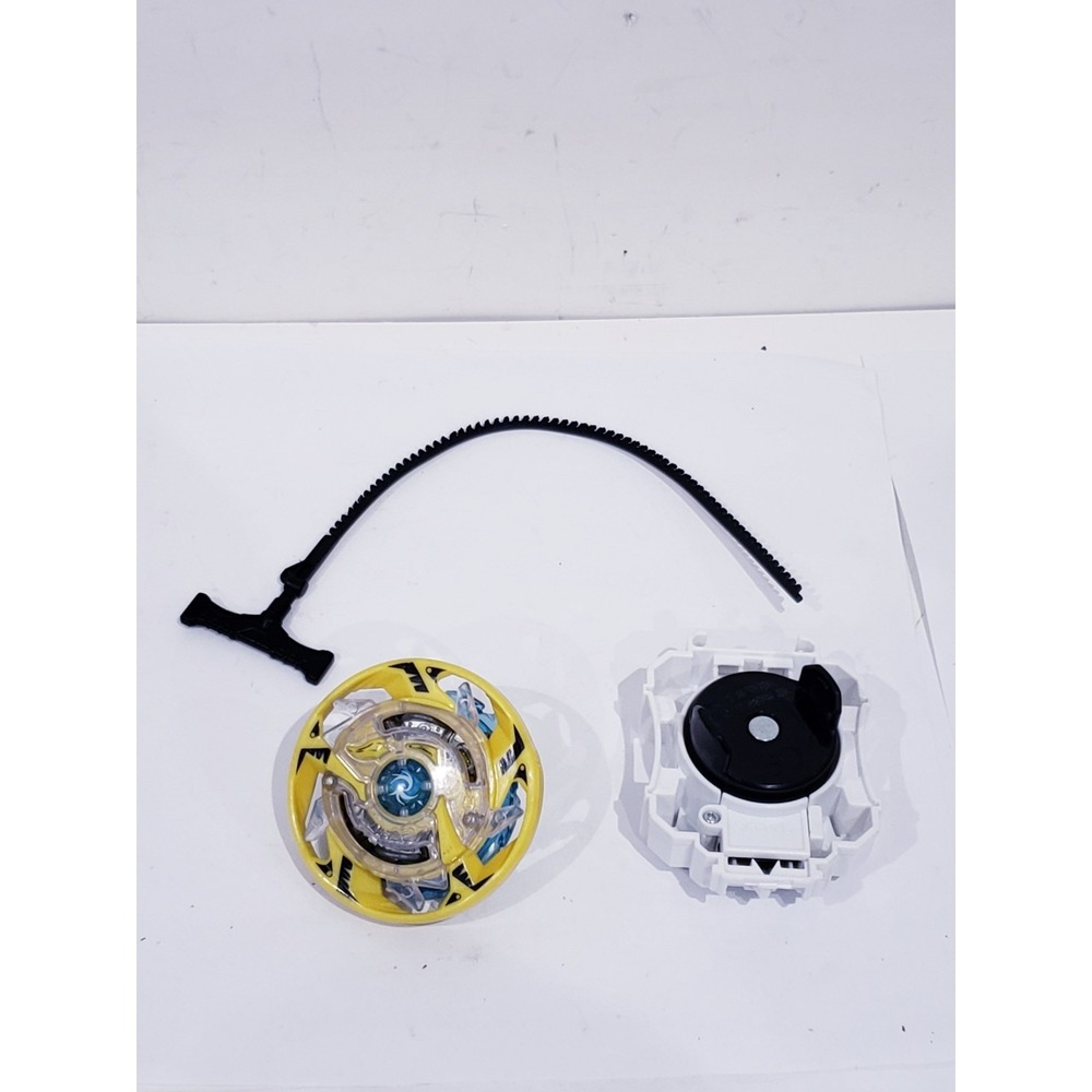 Maximum Garuda G3 Beyblade Burst Evolution